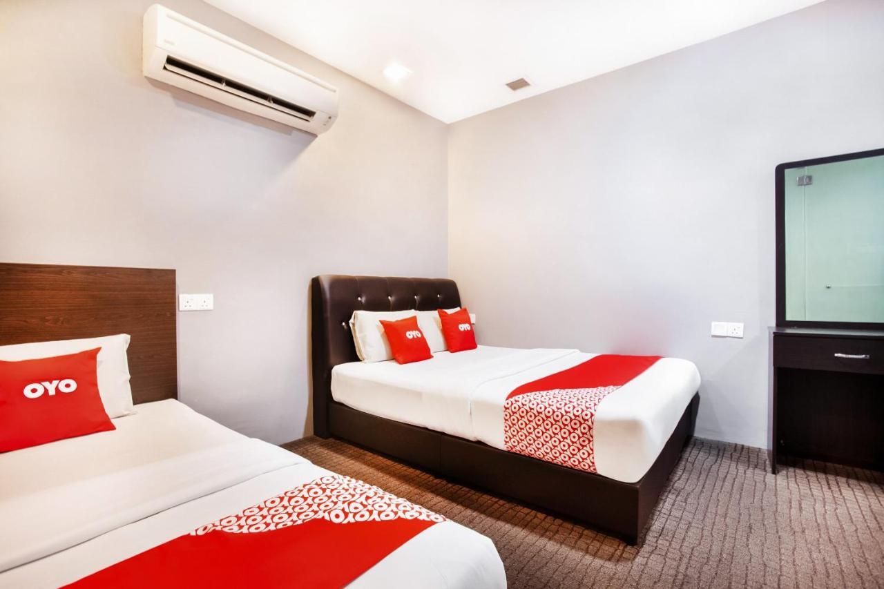 OYO 89652 P Line Hotel Johor Bahru Exterior foto