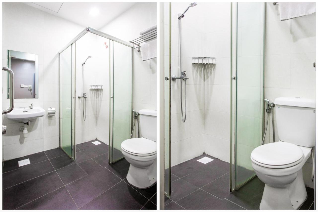 OYO 89652 P Line Hotel Johor Bahru Exterior foto