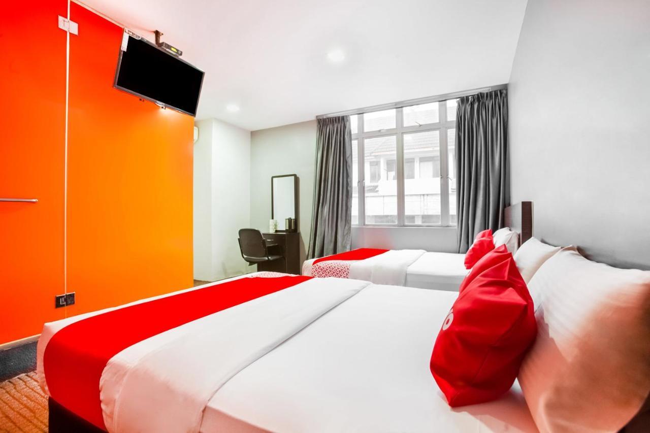 OYO 89652 P Line Hotel Johor Bahru Exterior foto