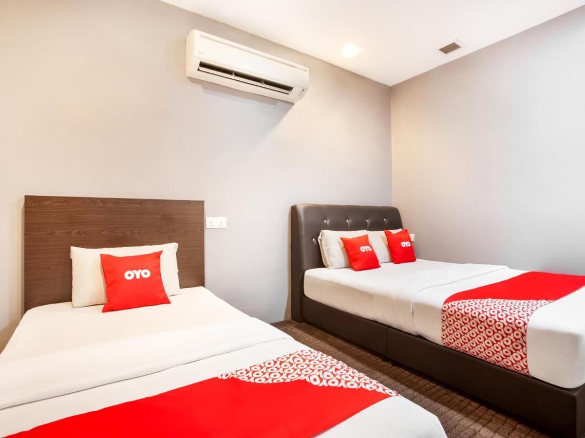 OYO 89652 P Line Hotel Johor Bahru Exterior foto