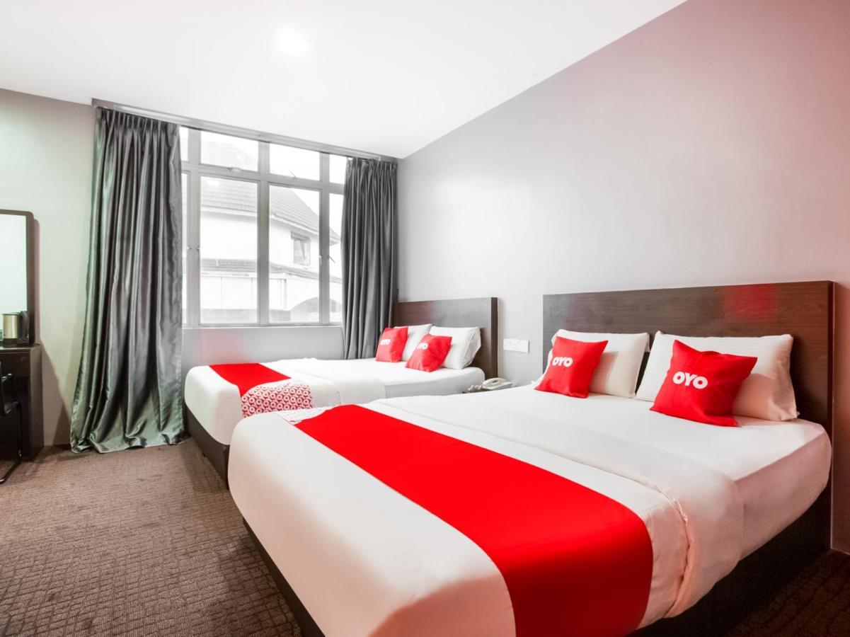 OYO 89652 P Line Hotel Johor Bahru Exterior foto