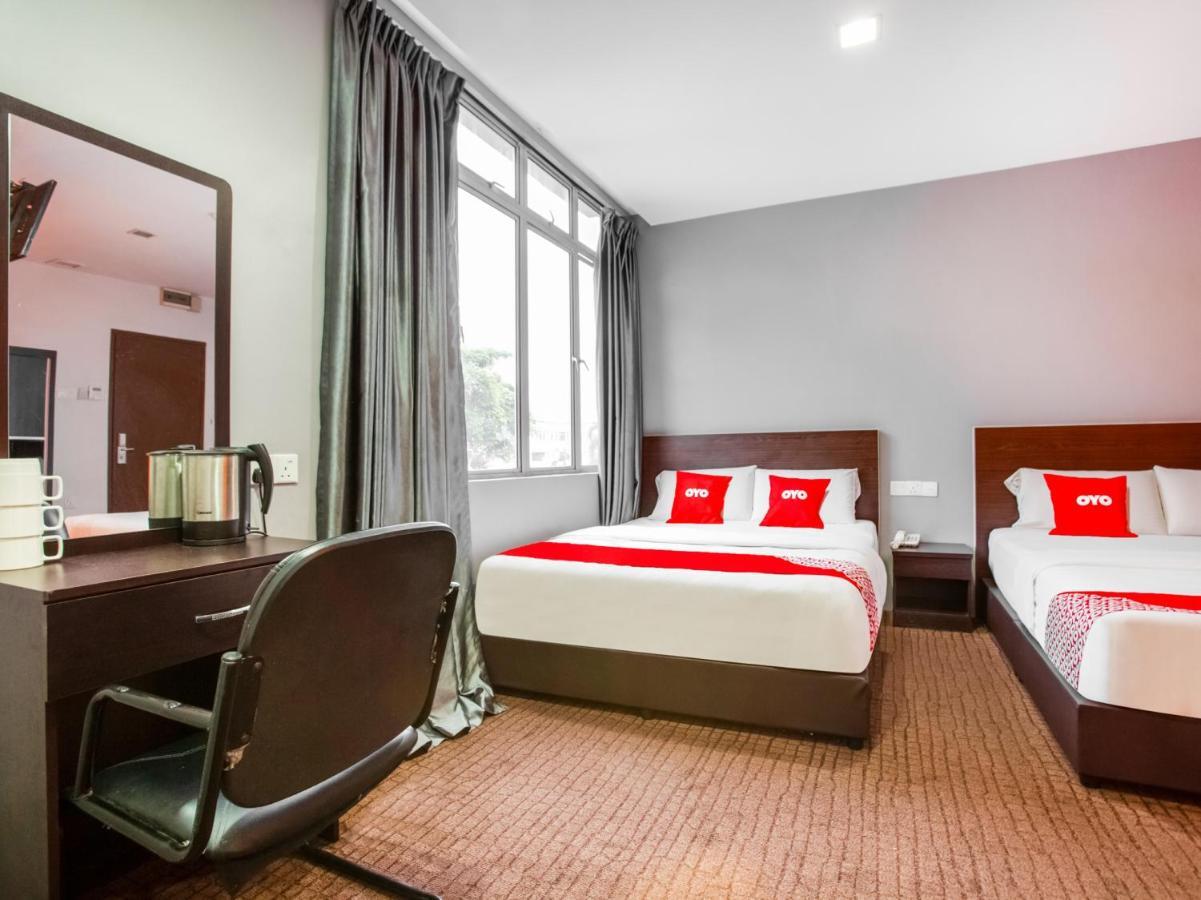 OYO 89652 P Line Hotel Johor Bahru Exterior foto